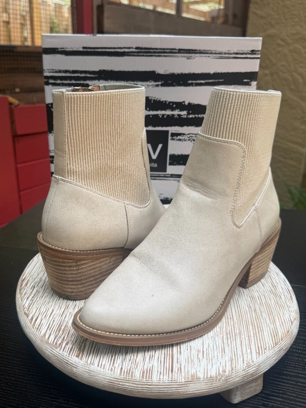 DV Dolce Vita OPPRY Ankle Boot Women's 7.5 Western Off White Cream Casual